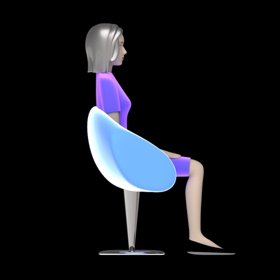 poltroncina ambientata persona Ped lato Large azzurra fondo nero